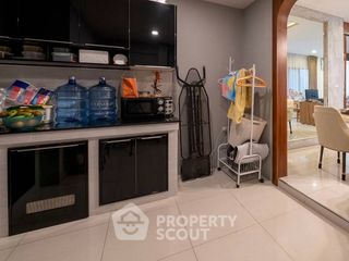 For sale 4 bedrooms house in Taling Chan, Bangkok