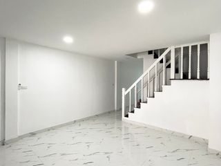 For rent 4 bedrooms townhouse in Bang Khen, Bangkok