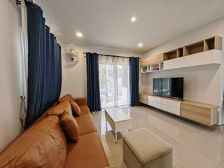 Haus zur Miete mit 4 Zimmer in Bang Lamung, Chonburi