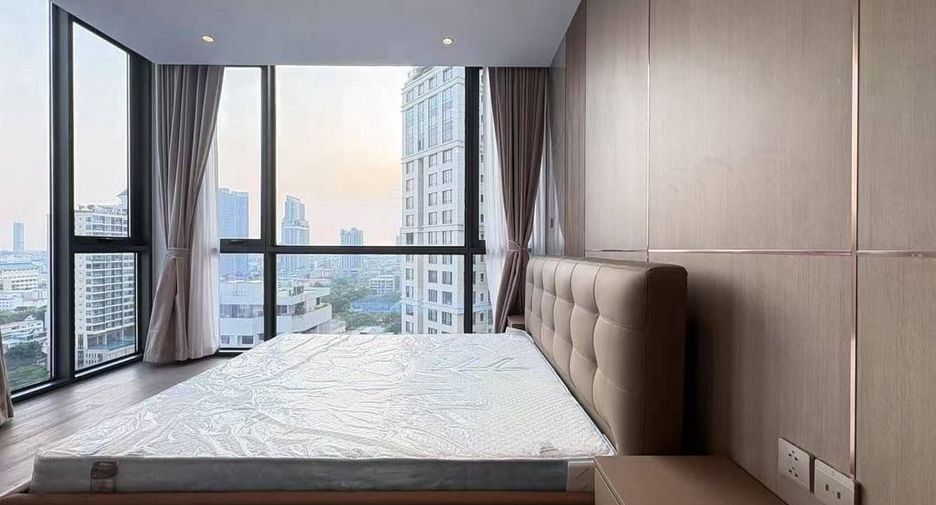 For rent 3 bedrooms condo in Sathon, Bangkok