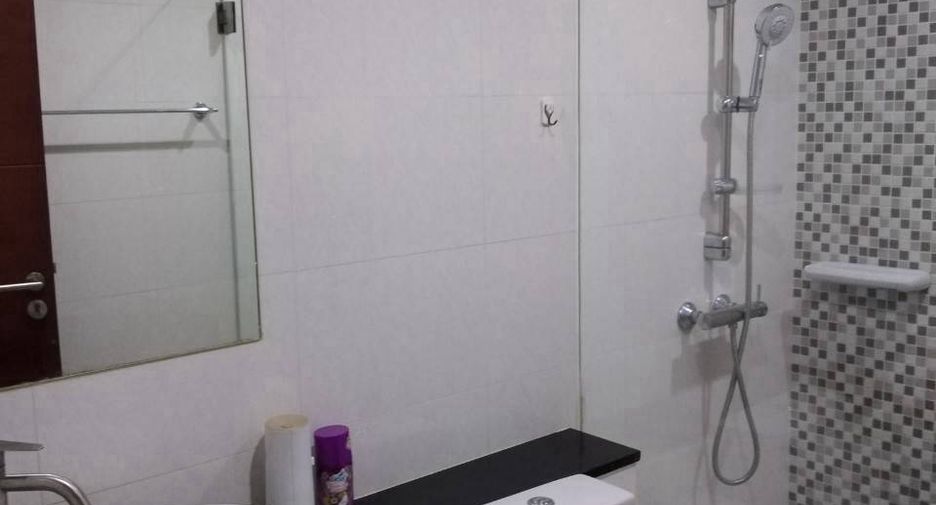 For sale 2 bedrooms condo in Watthana, Bangkok