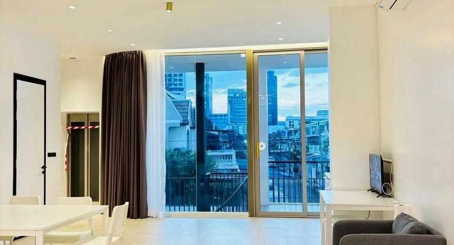 For rent and for sale 3 bedrooms townhouse in Chatuchak, Bangkok