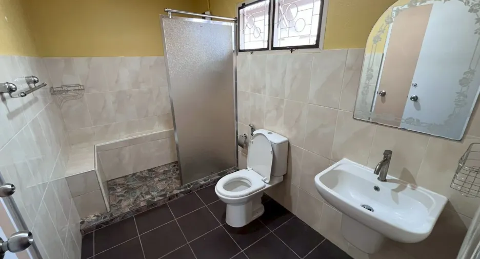 For rent 3 ベッドルーム house in Ban Chang, Rayong