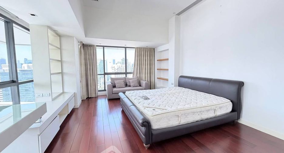 For rent and for sale 3 bedrooms condo in Watthana, Bangkok