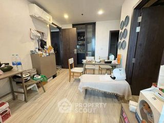 For sale 2 bedrooms condo in Huai Khwang, Bangkok