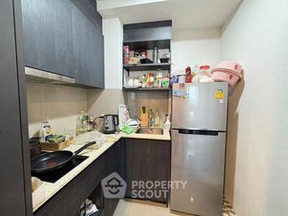 For sale 2 bedrooms condo in Huai Khwang, Bangkok