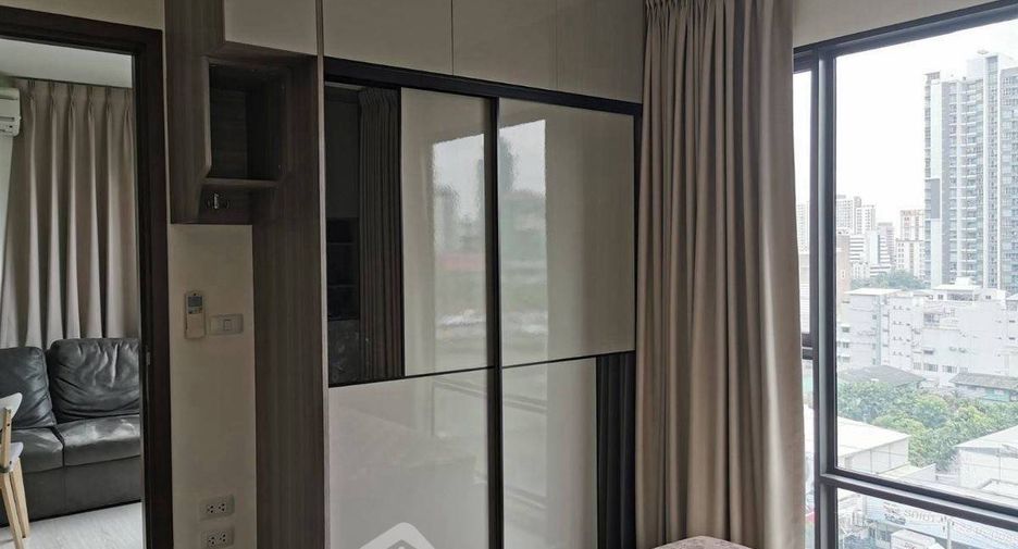 For rent and for sale 2 bedrooms condo in Huai Khwang, Bangkok