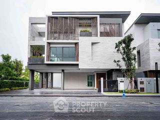 Casa en venta de 5 habitaciones en Suan Luang, Bangkok