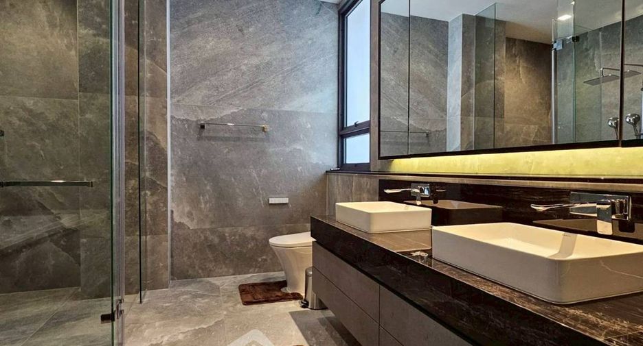 For sale 5 bedrooms house in Suan Luang, Bangkok