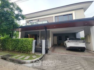 For sale 4 bedrooms house in Khlong Sam Wa, Bangkok