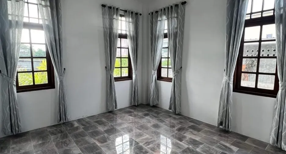 Casa en alquiler de 2 habitaciones en Mae Sot, Tak