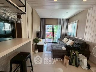 Reihenhaus zur Miete und zum Kauf mit 2 Zimmer in Suan Luang, Bangkok