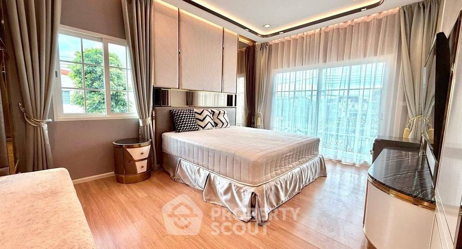 For sale 3 bedrooms house in Bueng Kum, Bangkok