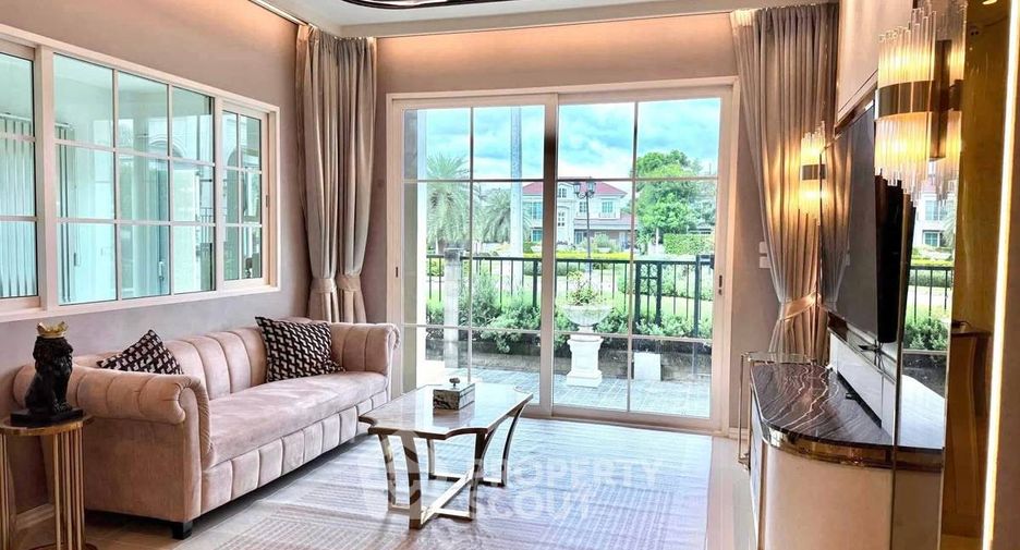 For sale 3 bedrooms house in Bueng Kum, Bangkok