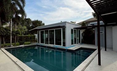 Casa en alquiler y en venta de 5 habitaciones en Lat Krabang, Bangkok