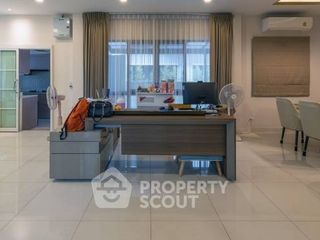 For sale 4 bedrooms house in Taling Chan, Bangkok