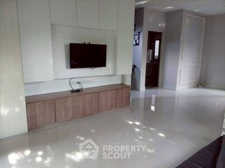 For rent and for sale 4 bedrooms house in Prawet, Bangkok