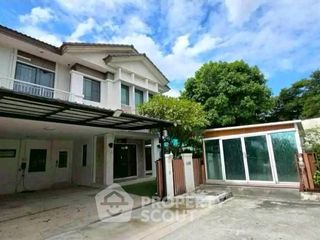 Haus zur Miete und zum Kauf mit 4 Zimmer in Sai Mai, Bangkok