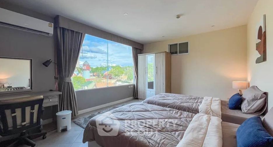 For sale 3 bedrooms condo in Pratumnak, Pattaya