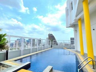 For sale 2 bedrooms condo in Chatuchak, Bangkok
