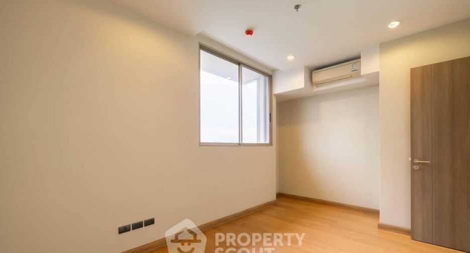 For sale 2 bedrooms condo in Si Racha, Chonburi