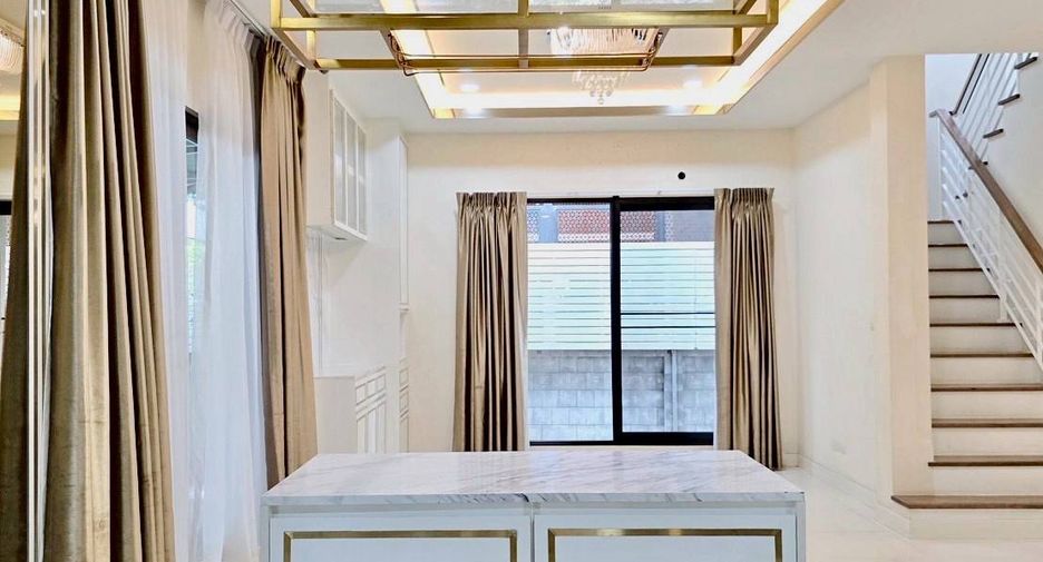 Haus zum Kauf mit 4 Zimmer in Prawet, Bangkok