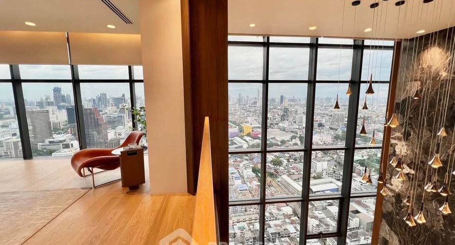 For sale 4 bedrooms condo in Ratchathewi, Bangkok