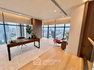 For sale 4 bedrooms condo in Ratchathewi, Bangkok