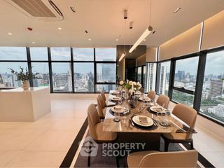 For sale 4 bedrooms condo in Ratchathewi, Bangkok