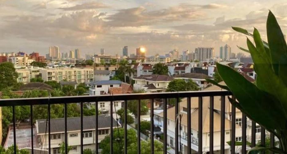 For sale 2 bedrooms condo in Yan Nawa, Bangkok