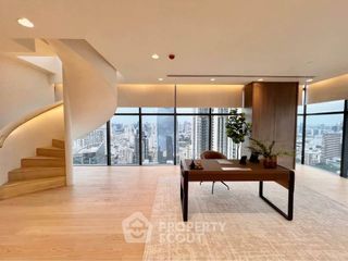For sale 4 bedrooms condo in Ratchathewi, Bangkok