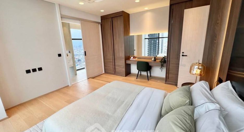 For sale 4 bedrooms condo in Ratchathewi, Bangkok