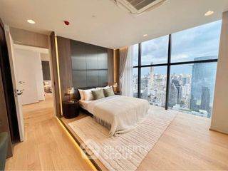 For sale 4 bedrooms condo in Ratchathewi, Bangkok