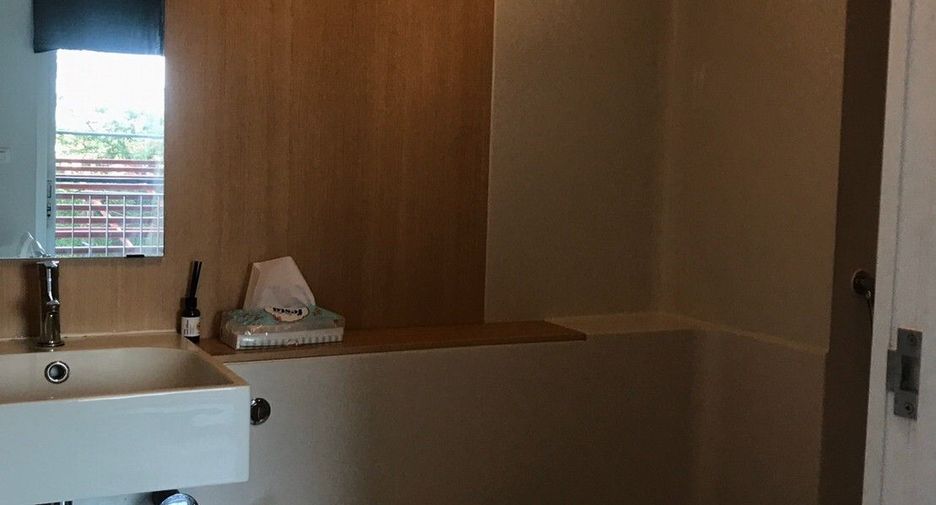For sale and for rent studio condo in Chom Thong, Bangkok