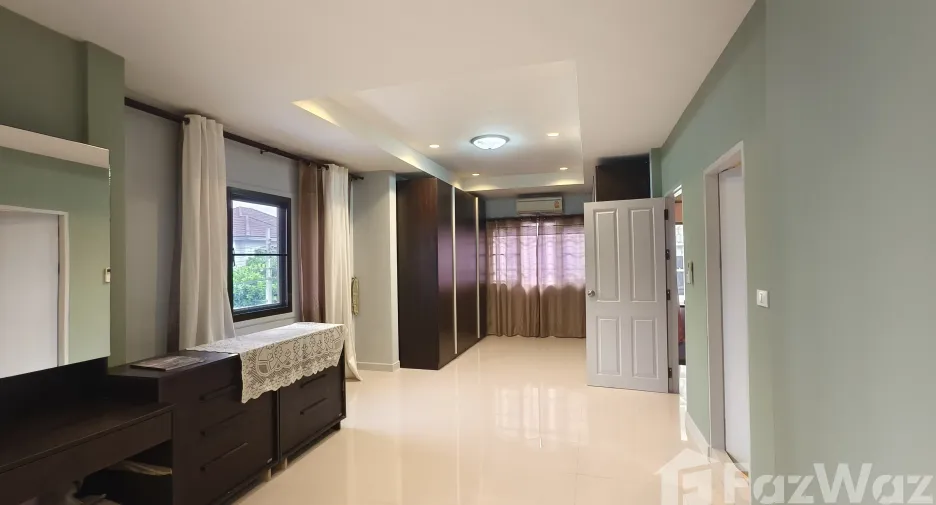 For rent 4 bedrooms house in Mueang Nonthaburi, Nonthaburi