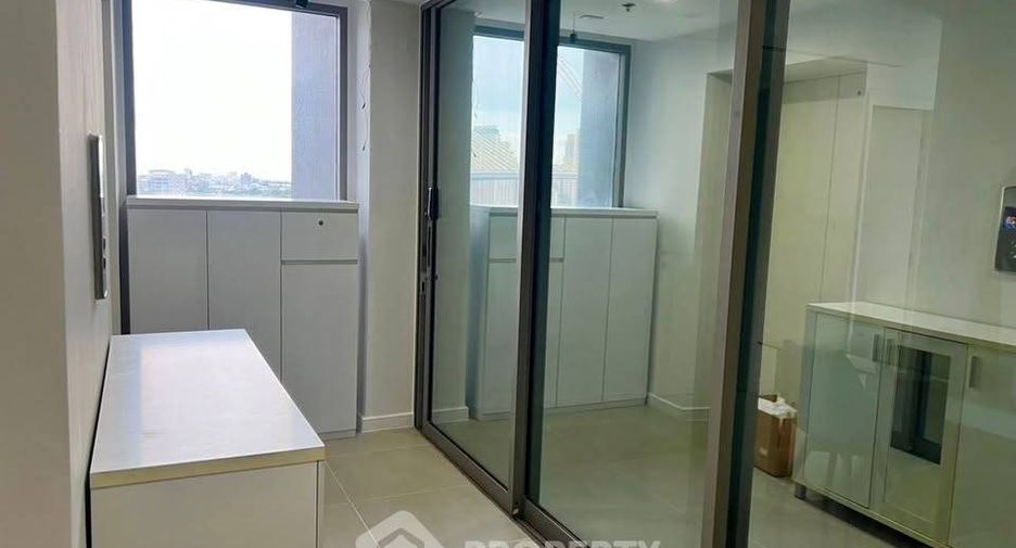 For sale 2 bedrooms condo in Yan Nawa, Bangkok