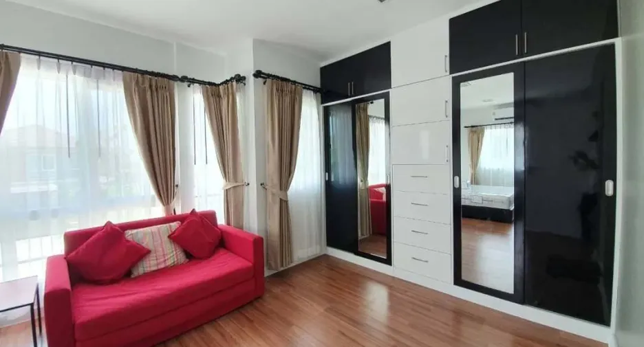 For rent 3 bedrooms house in Mueang Khon Kaen, Khon Kaen