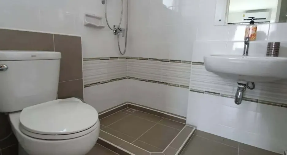 For rent 3 bedrooms house in Mueang Khon Kaen, Khon Kaen
