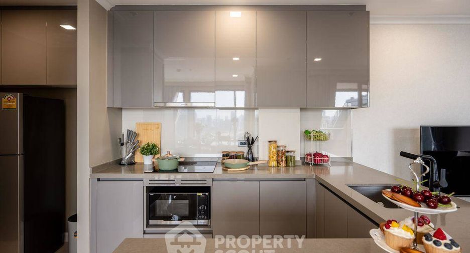 For sale 3 bedrooms condo in Ratchathewi, Bangkok