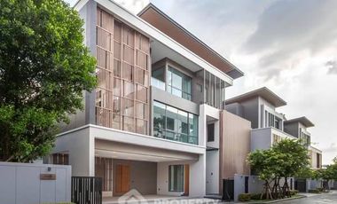 Casa en venta de 5 habitaciones en Lak Si, Bangkok