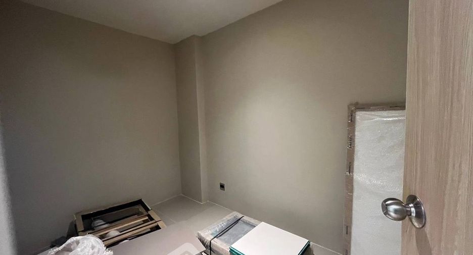 For sale 2 bedrooms condo in Watthana, Bangkok