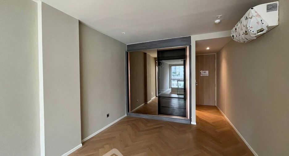For sale 2 bedrooms condo in Watthana, Bangkok