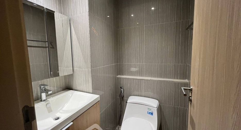 For sale 2 bedrooms condo in Watthana, Bangkok