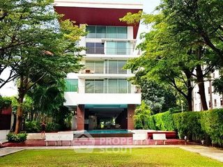 For sale 3 bedrooms condo in Bang Rak, Bangkok