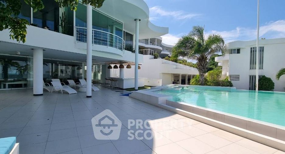 À vendre 3 chambres condo à Na Jomtien, Pattaya
