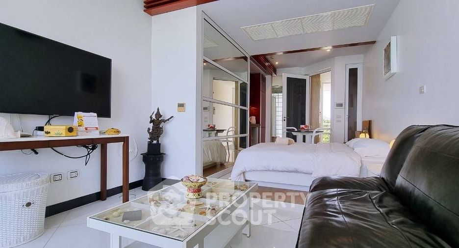 À vendre 3 chambres condo à Na Jomtien, Pattaya