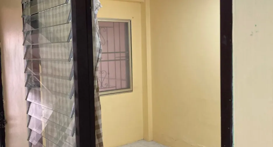 For rent 2 bedrooms townhouse in Mueang Chon Buri, Chonburi