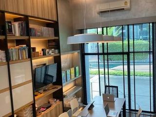 For sale 3 bedrooms townhouse in Yan Nawa, Bangkok