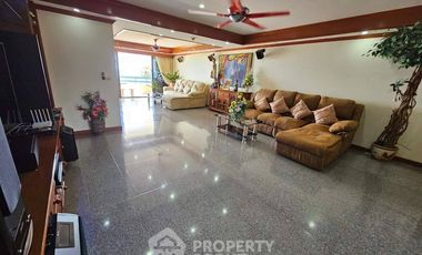 For sale 2 bedrooms condo in Jomtien, Pattaya