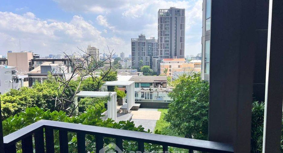 For sale 1 bed condo in Watthana, Bangkok